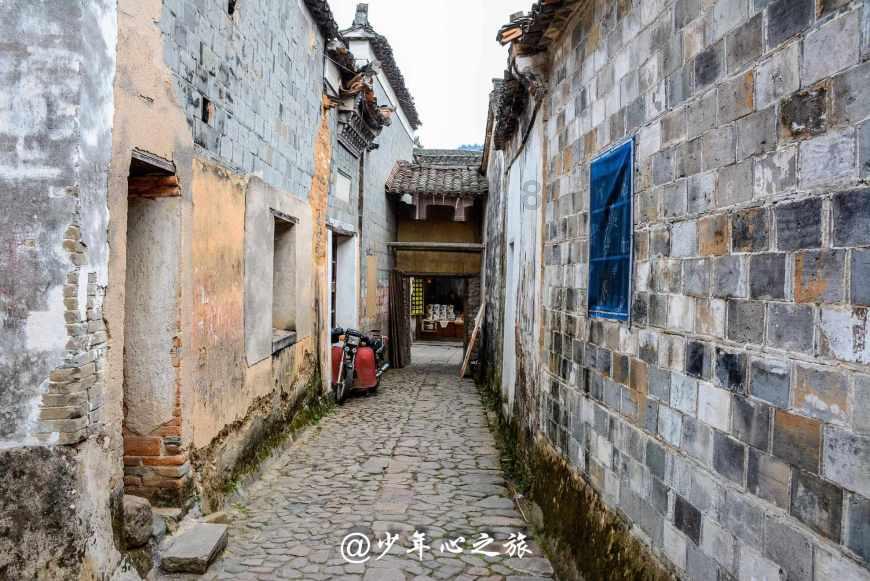 30余场活动走进市民生活，忠县举行第二届消费帮扶“赶年节”